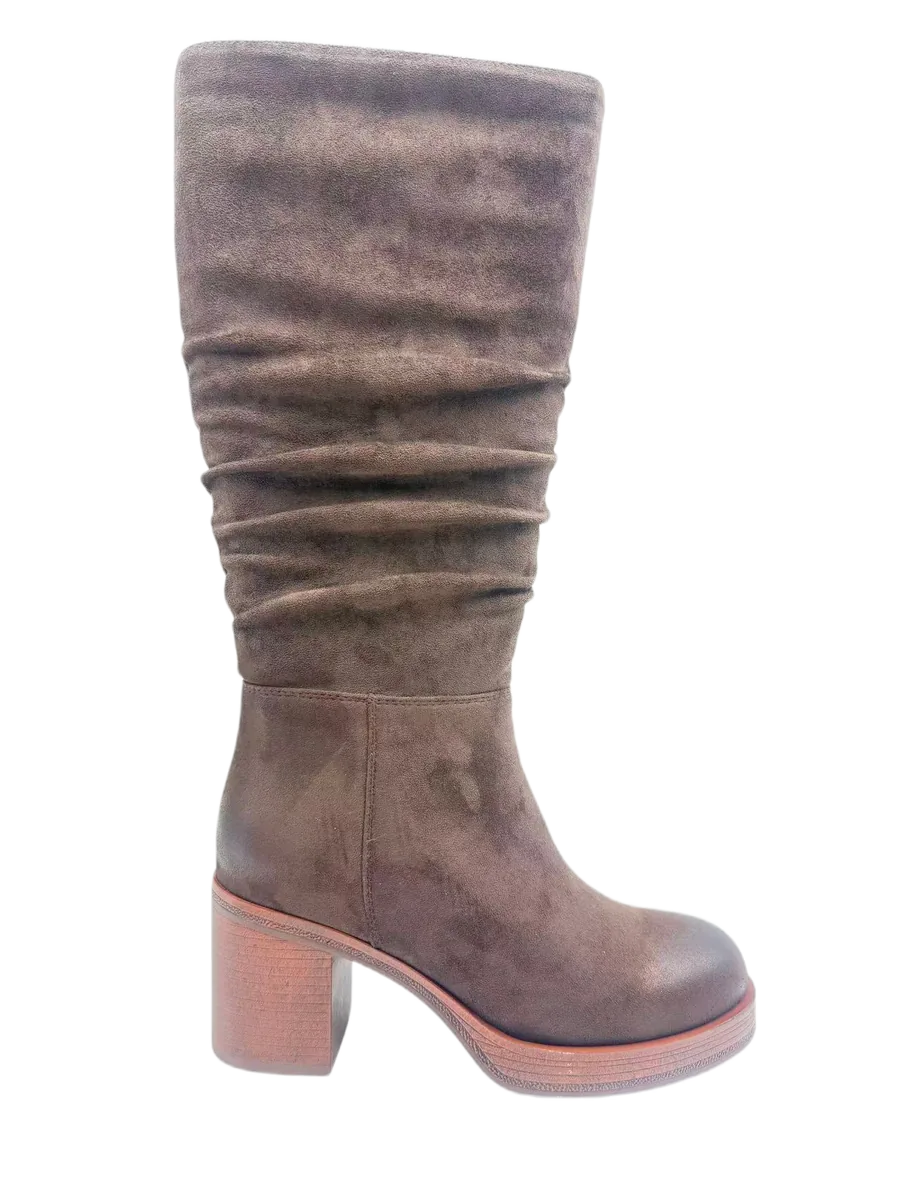 High boots 011 by SHI JI FOOTWEAR, style H011