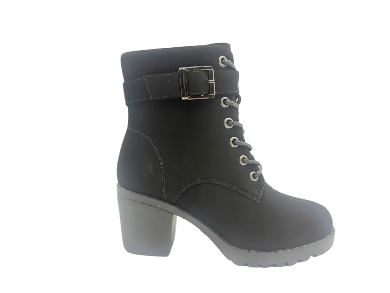 Children's shoes 045 by SHI JI FOOTWEAR, style K045