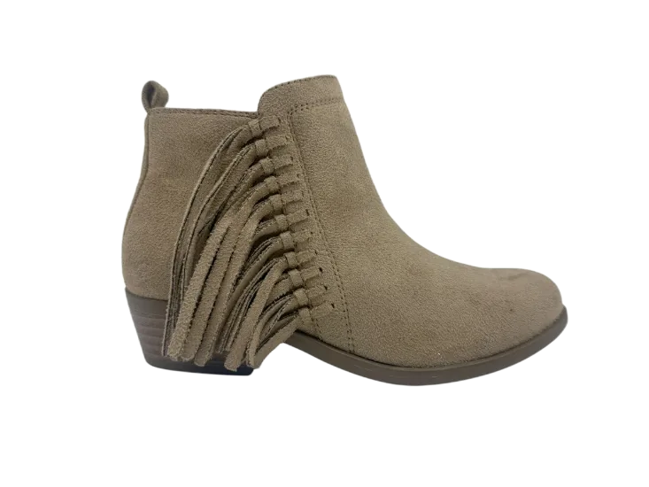 Children's shoes 051 by SHI JI FOOTWEAR, style K051