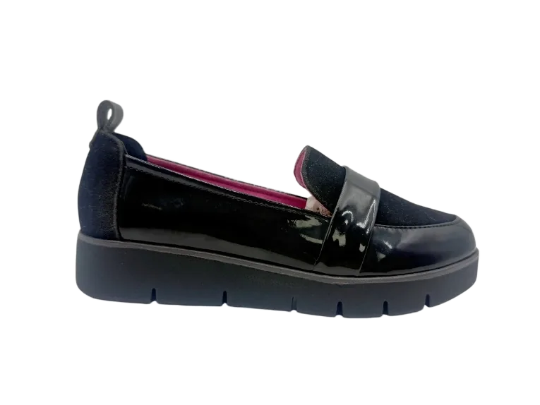 Children's shoes 059 by SHI JI FOOTWEAR, style K059