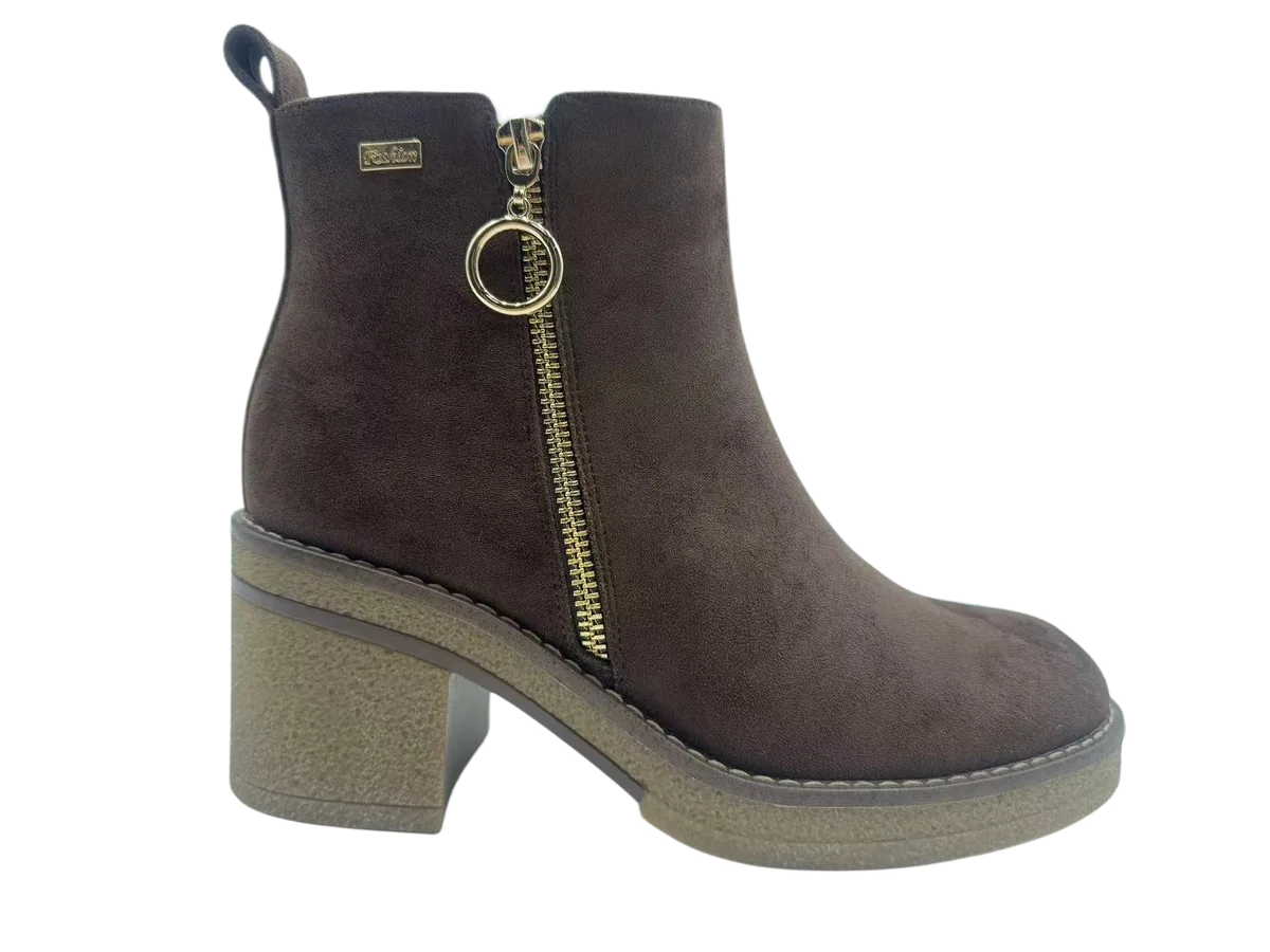 Ladies boots 005 by SHI JI FOOTWEAR, style B005