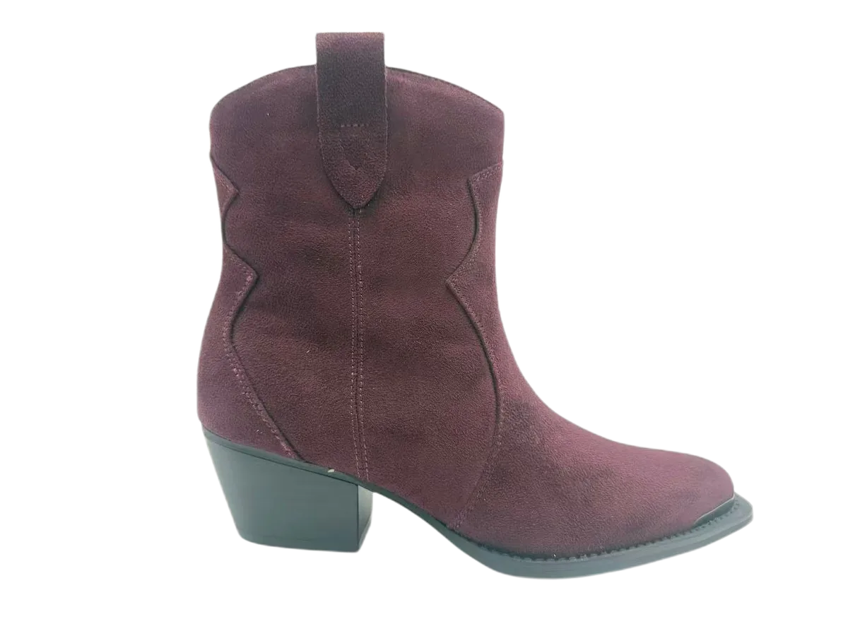 Ladies boots 016 by SHI JI FOOTWEAR, style B016
