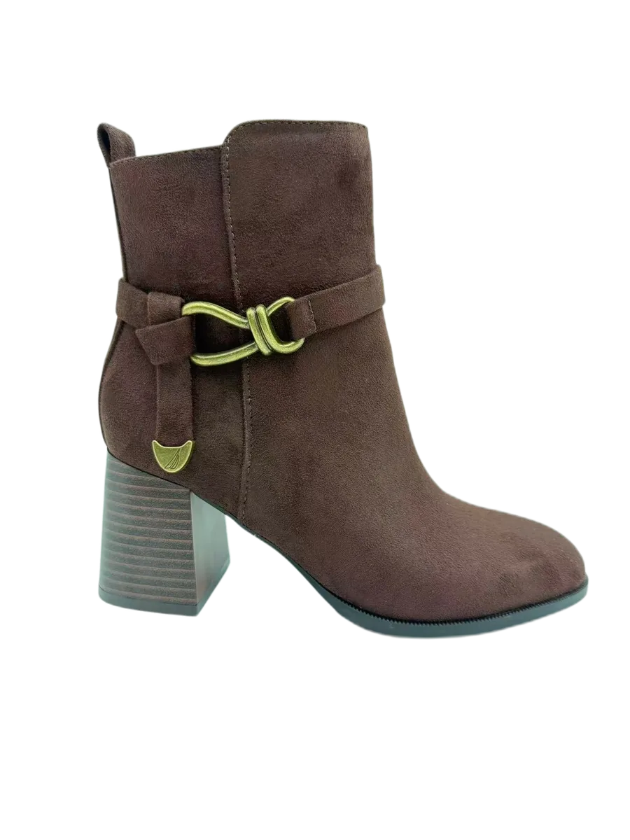 Ladies boots 018 by SHI JI FOOTWEAR, style B018
