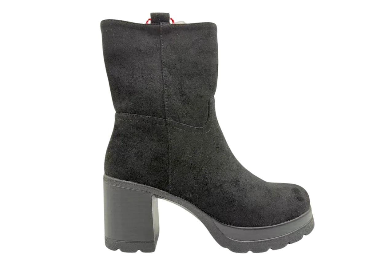 Ladies boots 019 by SHI JI FOOTWEAR, style B019
