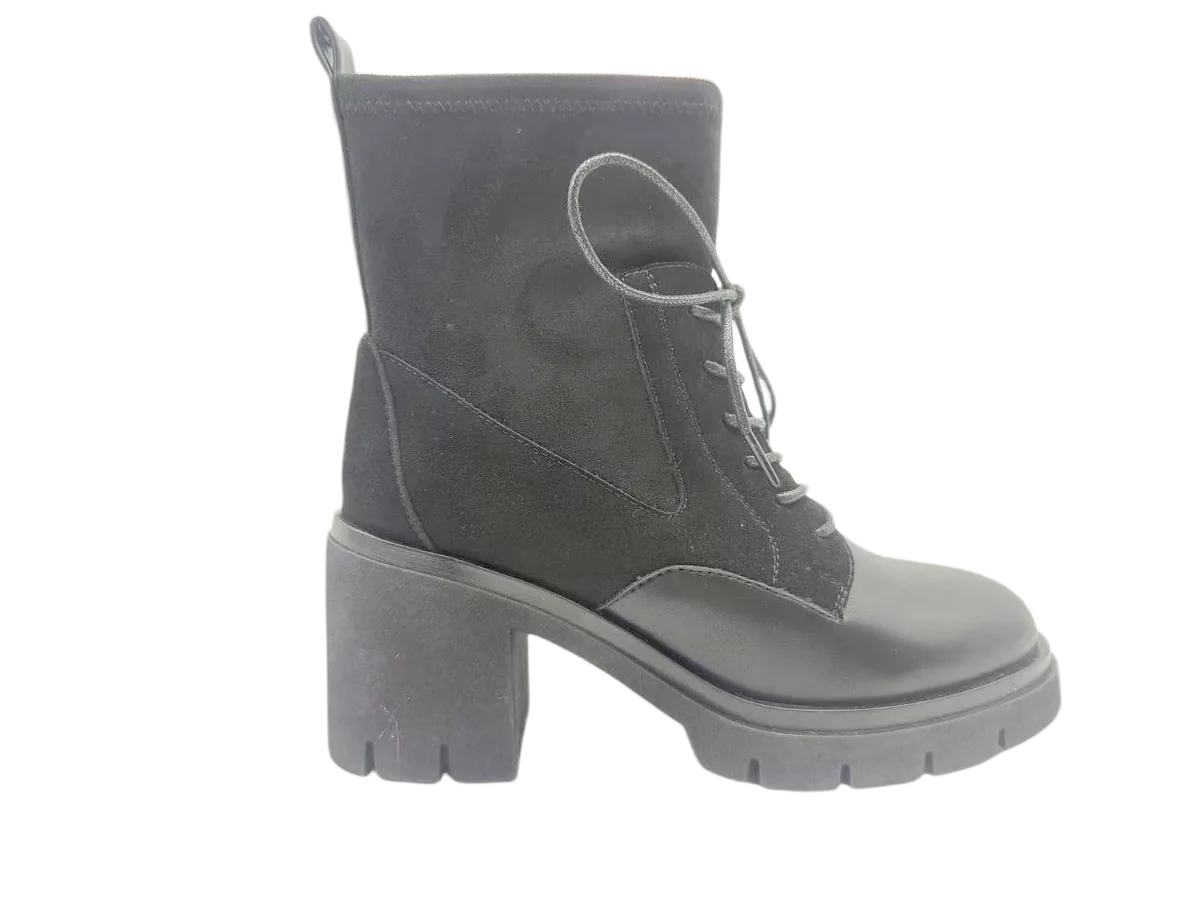 Ladies boots 030 by SHI JI FOOTWEAR, style B030
