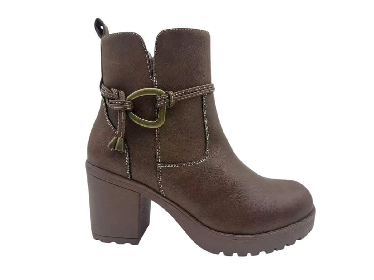 Ladies boots 057 by SHI JI FOOTWEAR, style B057