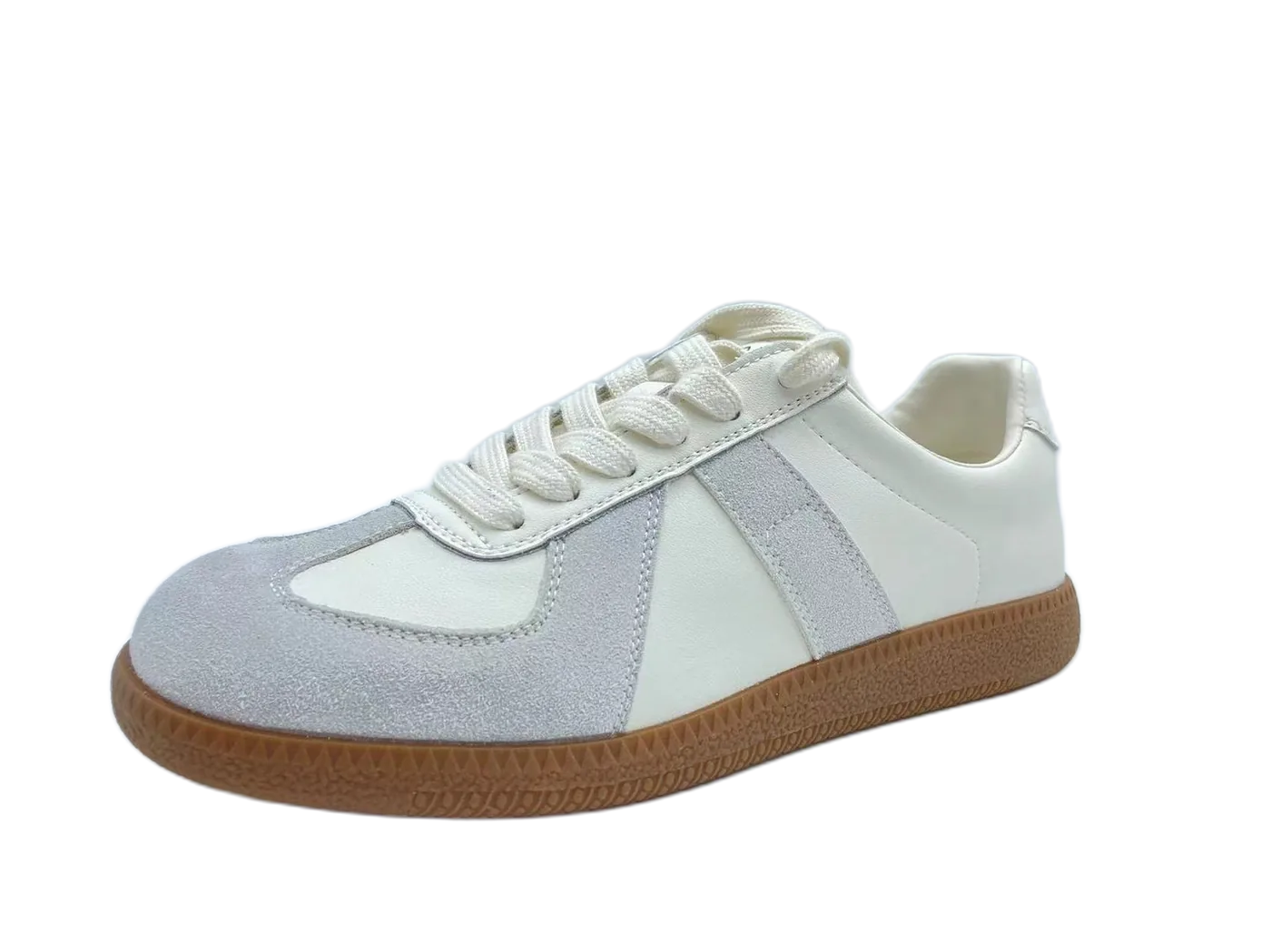 Style 650073 women's retro trainer by SHI JI FOOTWEAR, style 650073