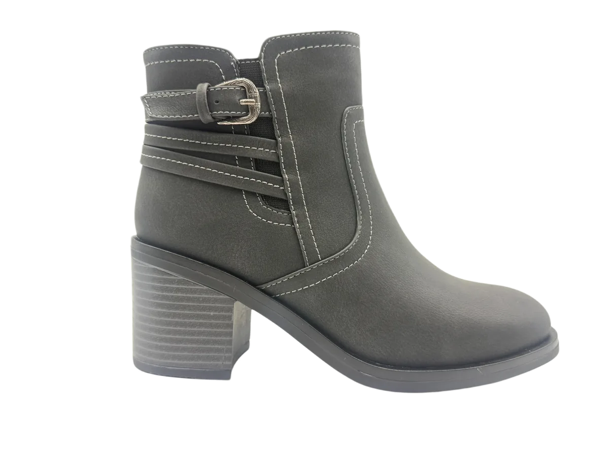 Winter shoes 033 by SHI JI FOOTWEAR, style W033