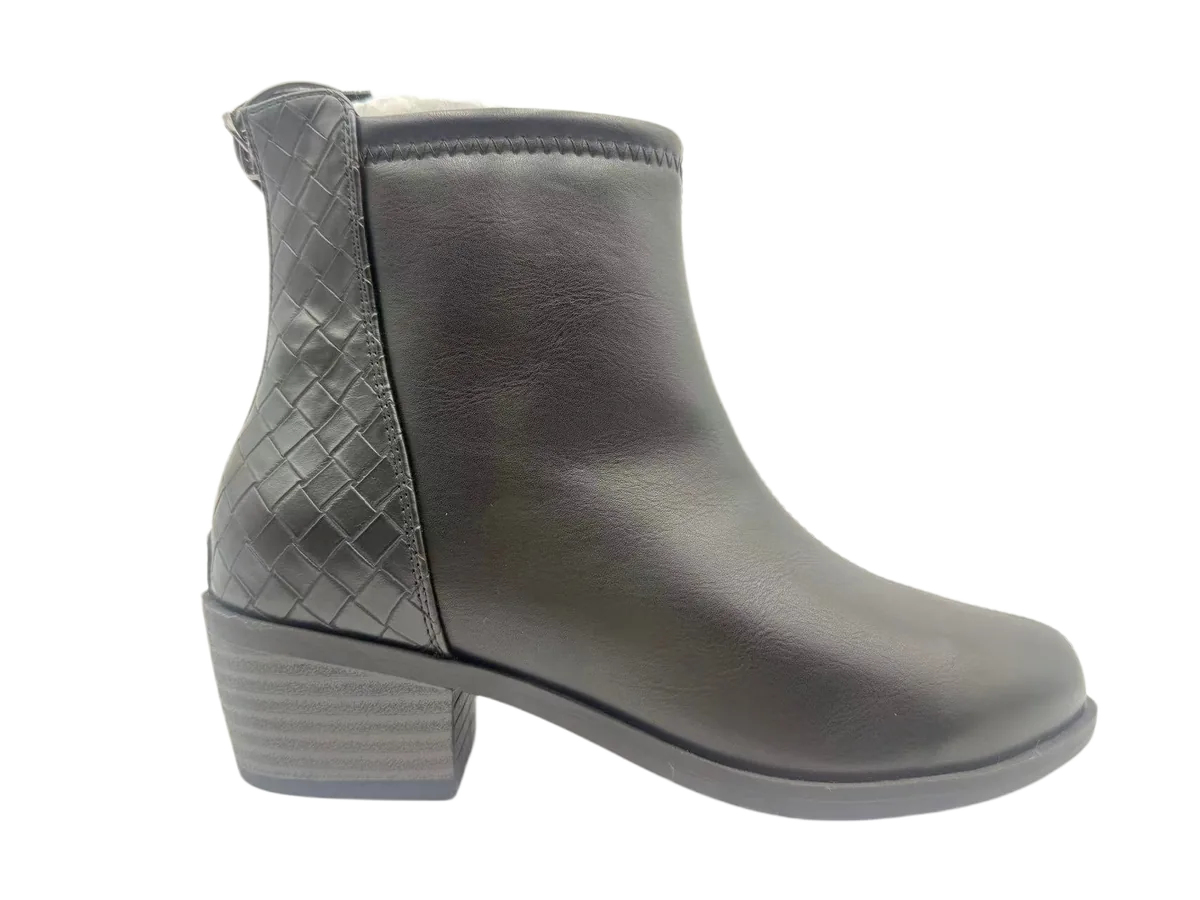 Winter shoes 071 by SHI JI FOOTWEAR, style W071