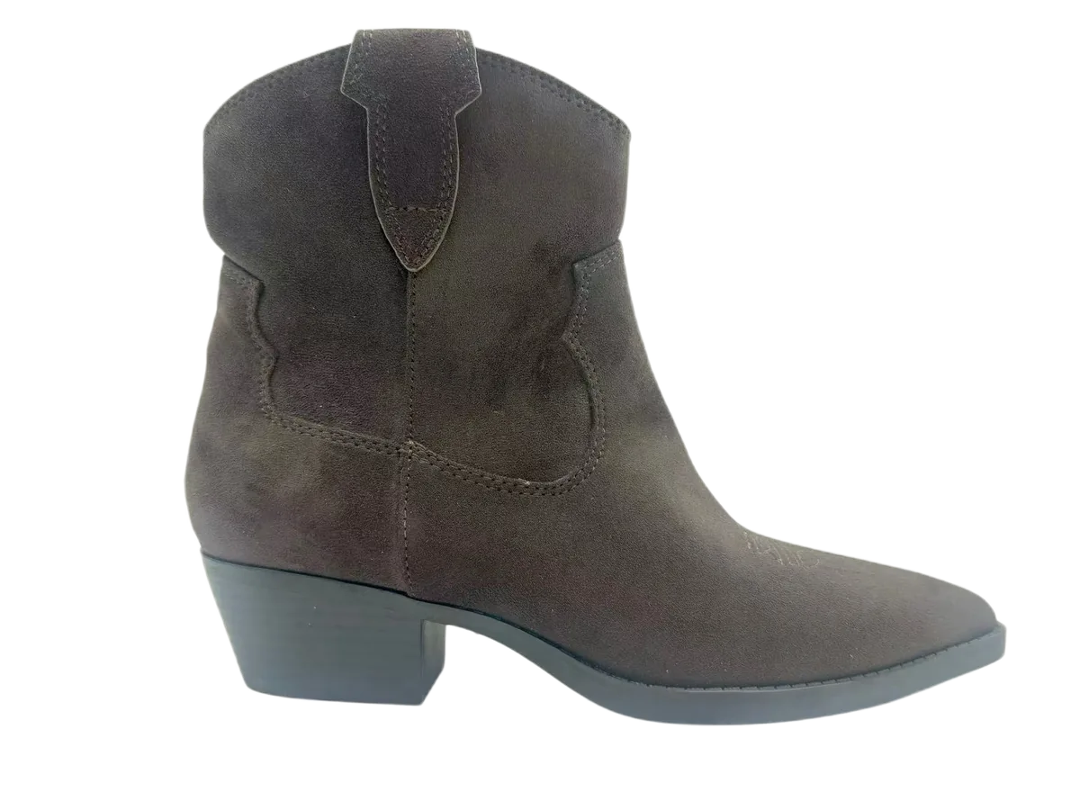 Winter shoes 080 by SHI JI FOOTWEAR, style W080
