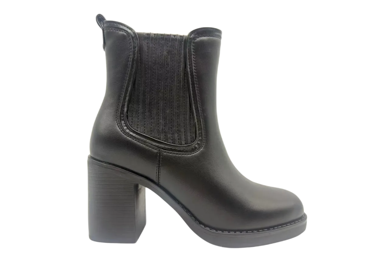 Winter shoes 106 by SHI JI FOOTWEAR, style W106