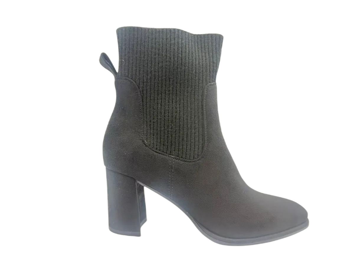 Winter shoes 107 by SHI JI FOOTWEAR, style W107