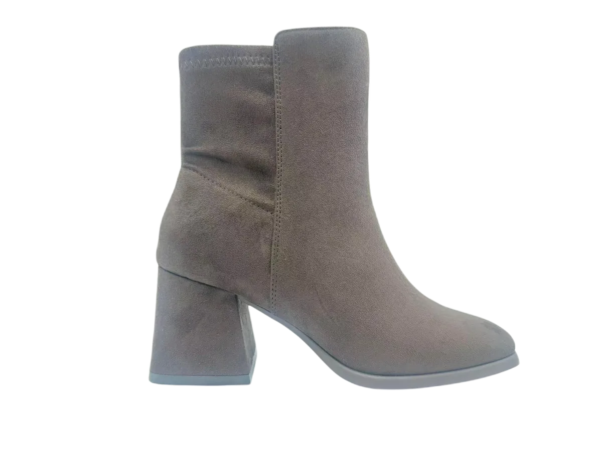 Winter shoes 117 by SHI JI FOOTWEAR, style W117