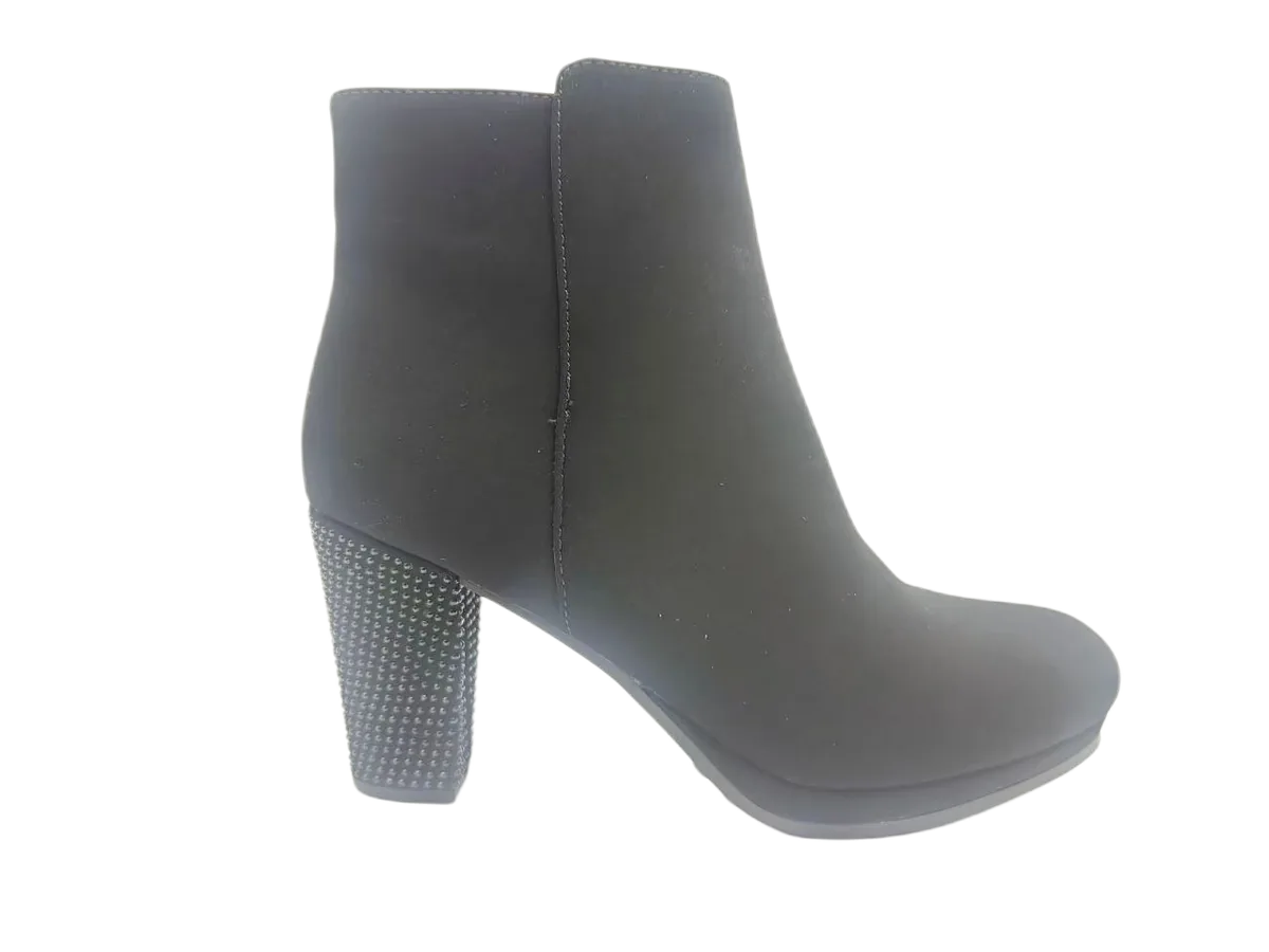 Winter shoes 120 by SHI JI FOOTWEAR, style W120
