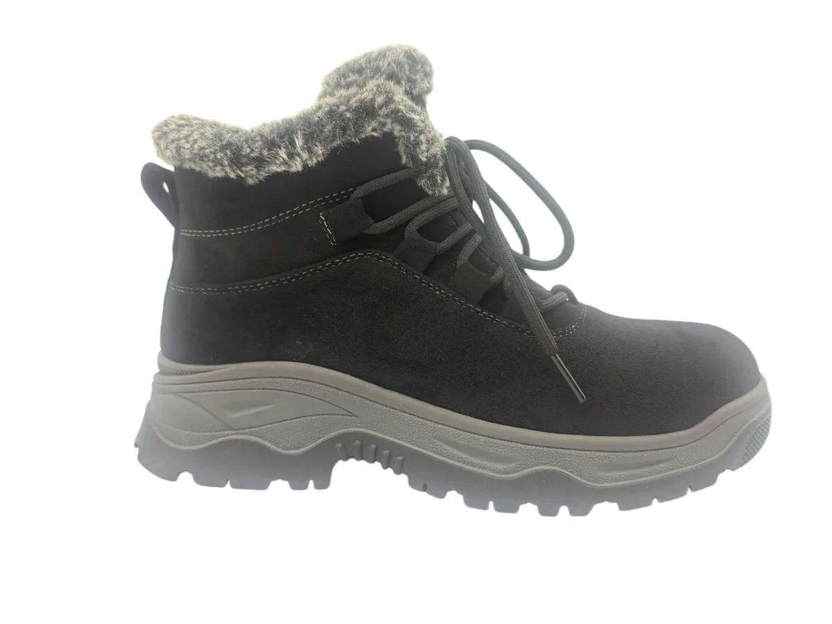 Winter shoes 134 by SHI JI FOOTWEAR, style W134